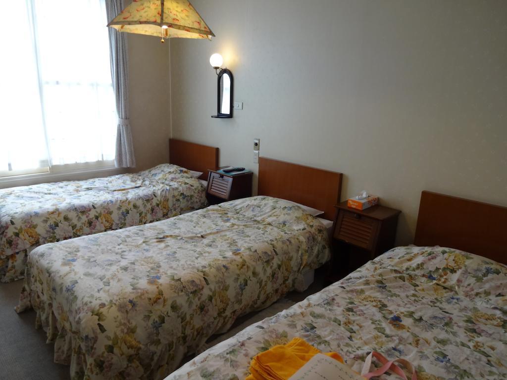 Ishiuchi Pension Bruges Minamiuonuma Zimmer foto