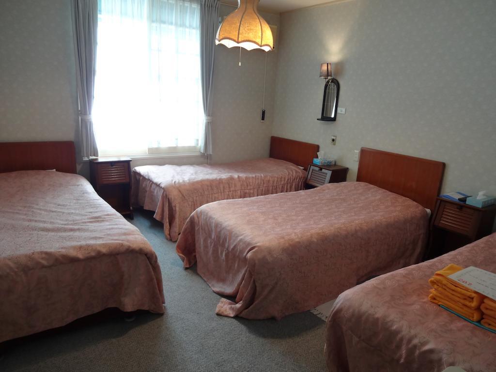 Ishiuchi Pension Bruges Minamiuonuma Zimmer foto